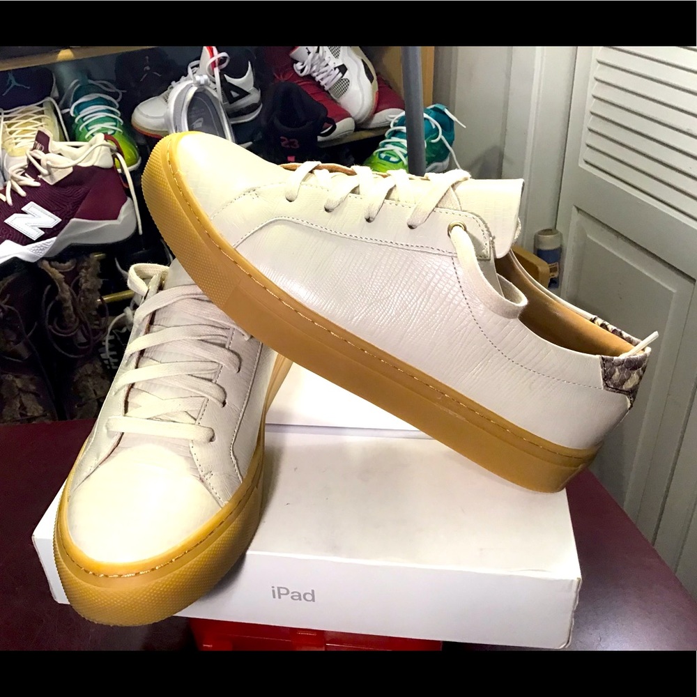Banana Republic  Leather Sneakers